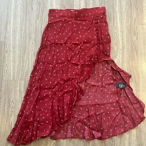 High waisted midi skirt with large slit